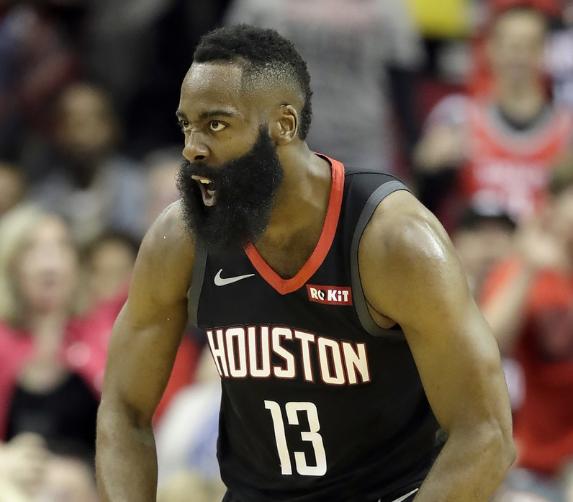 NBA-东契奇压哨绝杀快船，终结对手四连胜登顶西部引热议