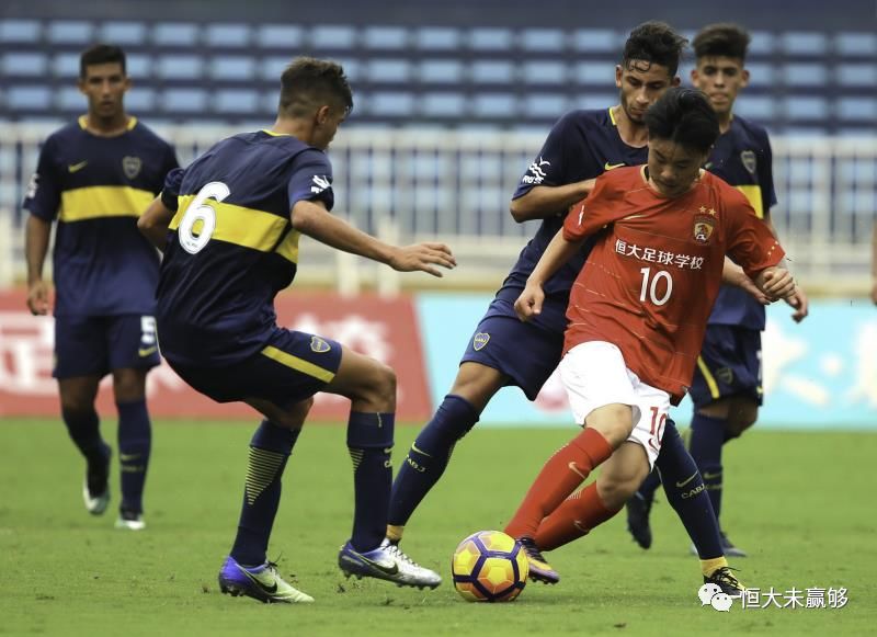  弗赖堡青春风暴，U23小将包办三球  