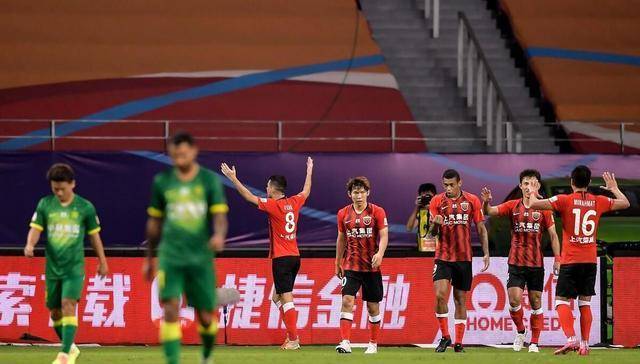 法甲巴黎补时争议越位绝杀马赛终结六连胜登顶引热议